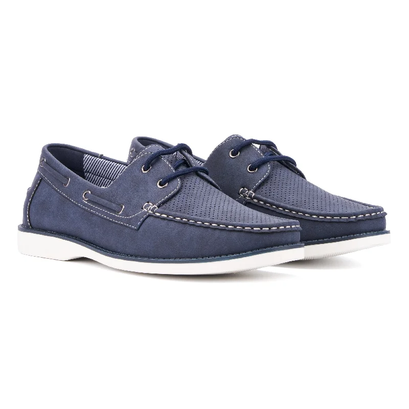 Men's loafers with a tassel front for a classic lookMen's Zahav Boat Shoe