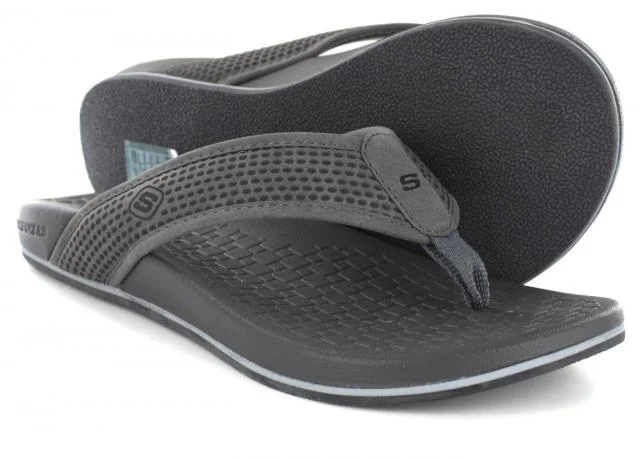 Men's sandals with a removable insole for cleaningPelem-Emiro CHAR