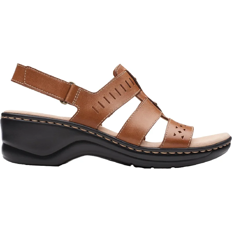 Men's sandals with a flexible sole for easy movementMen's sandals with a flexible sole for easy movementWomen's Clarks Lexi Qwin Tan Leather