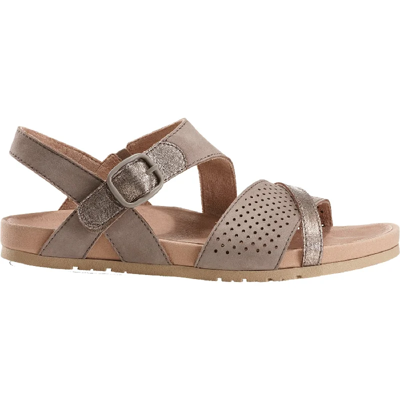 Men's sandals with a decorative buckle or charmMen's sandals with a decorative buckle or charmWomen's Earth Laguna Grey Nubuck