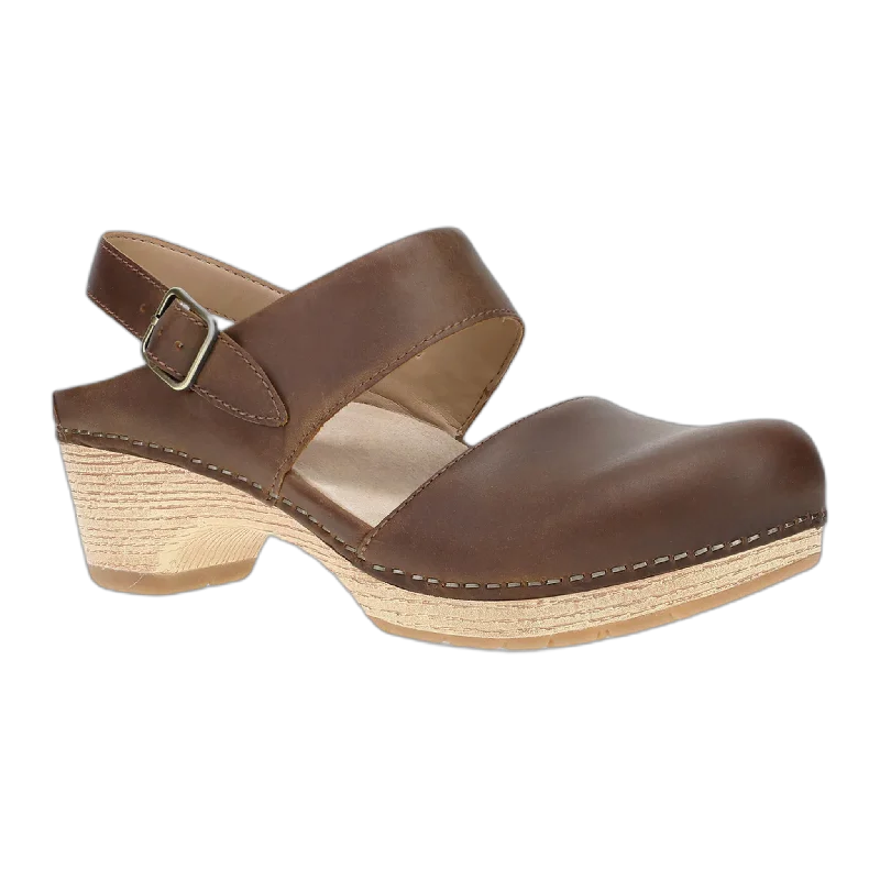 Men's sandals with a cushioned footbedMen's sandals with a cushioned footbedLucia