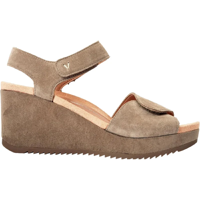 Men's sandals with a durable outer soleMen's sandals with a durable outer soleWomen's Vionic Astrid II Dark Taupe Suede