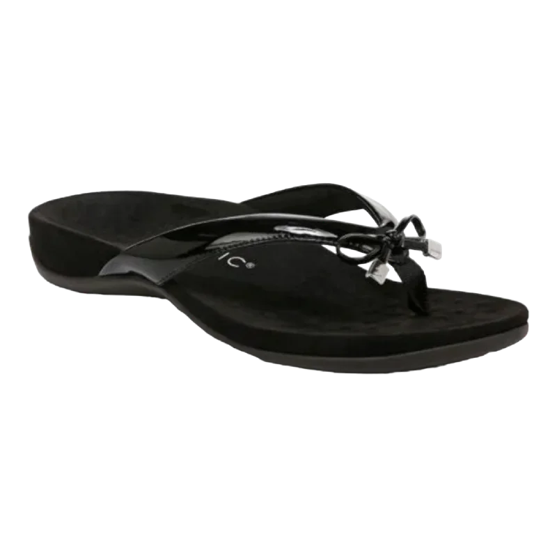 Men's sandals with a contrast stitching detailMen's sandals with a contrast stitching detailBella II