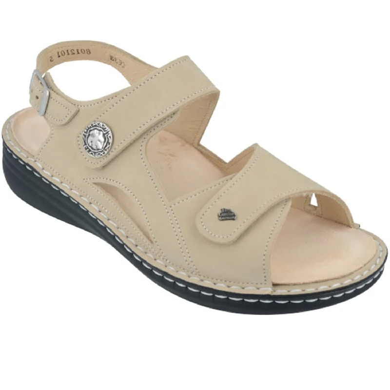 Men's sandals with a contrast stitching detailMen's sandals with a contrast stitching detailWomen's Finn Comfort Barbuda Finn Mellow Ivory Nubuck