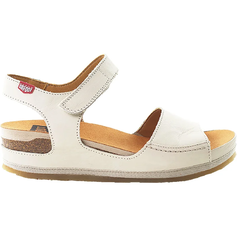 Men's sandals with a cushioned footbedMen's sandals with a cushioned footbedWomen's On Foot Cynara 203 Tucson Ice Leather