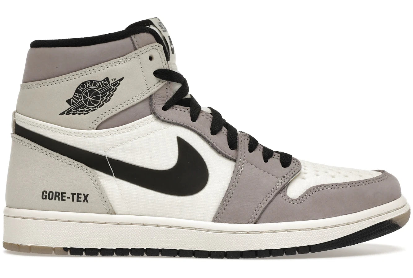 Men's retro - style sneakers inspired by the 80sAir Jordan 1 High Element Gore-Tex Light Bone