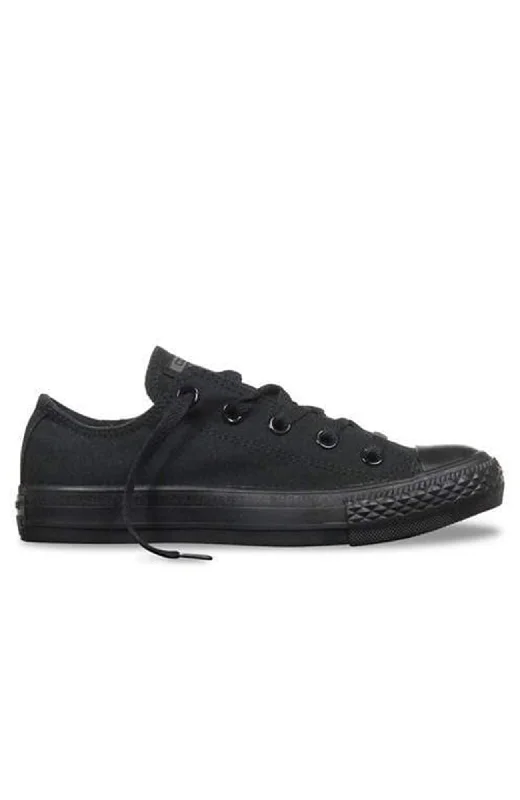 Men's soccer - inspired sneakers with a studded soleChuck Taylor All Star Low Top Black Monochome