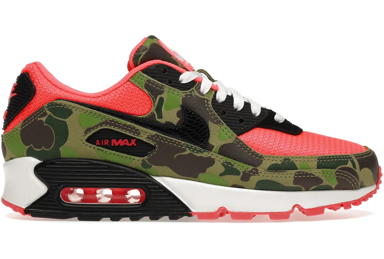 Men's chunky - sole sneakers for a trendy lookNike Air Max 90 Reverse Duck Camo