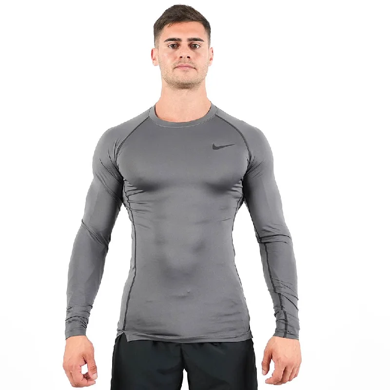 Men's chunky - sole sneakers for a trendy lookNike Pro Dri Fit Long Sleeve T-Shirt (Ash Grey)