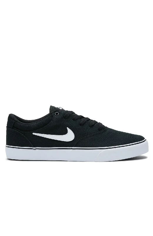 Men's minimalist sneakers with a simple designNike SB Chron 2 Black White