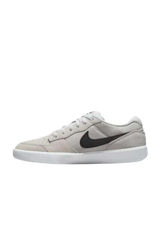 Men's athletic sneakers with a quick - dry liningNike SB Force 58 Shoe Photon Dust