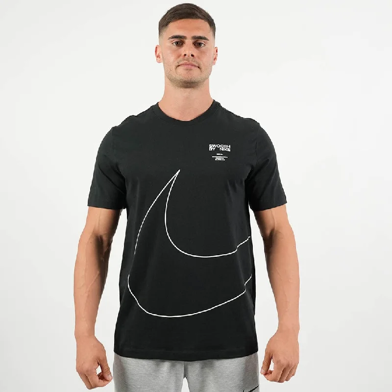 Men's narrow - width sneakers for a snug fitMens Nike Big Swoosh Graphic T-Shirt (Black/White)