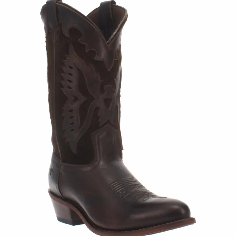 Men's western boots with a scalloped edge and a pull - on strapDingo Men's SilverLake Brown R Toe Boot