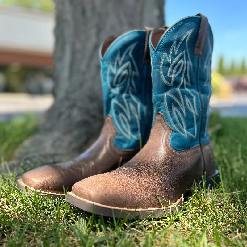 Men's western boots with a distressed leather finish for a rugged lookJustin Men's Cobalt Blue Water Buffalo Canter Western Boot