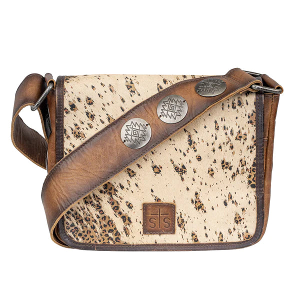 Men's western boots with a leather lining and a padded insoleSTS Serengeti Della Crossbody