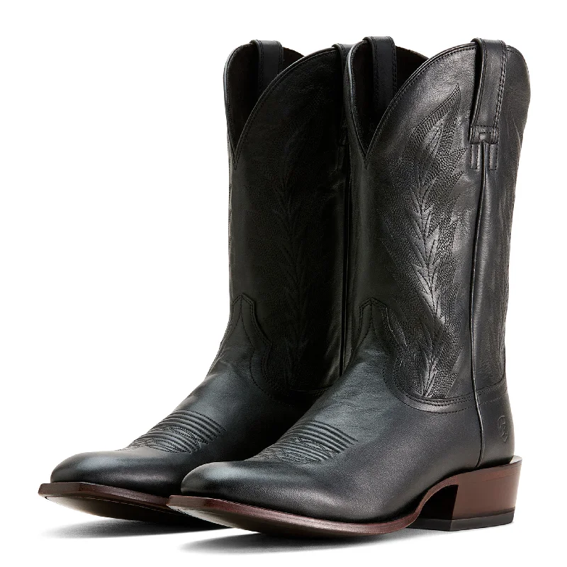 Men's western boots with a rubber sole for traction on various surfacesAriat Men's Willie Midnight Black Western Boot